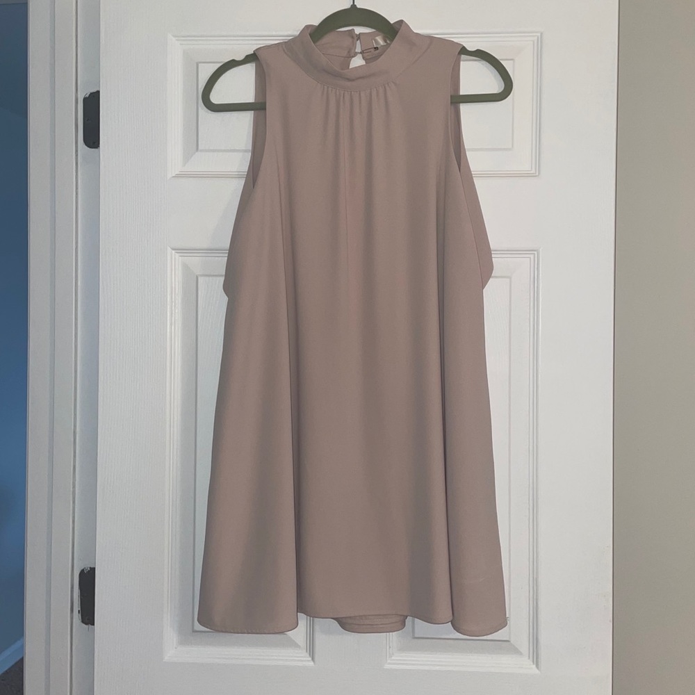 J. O. A. Nude/Cream Dress with cute open back